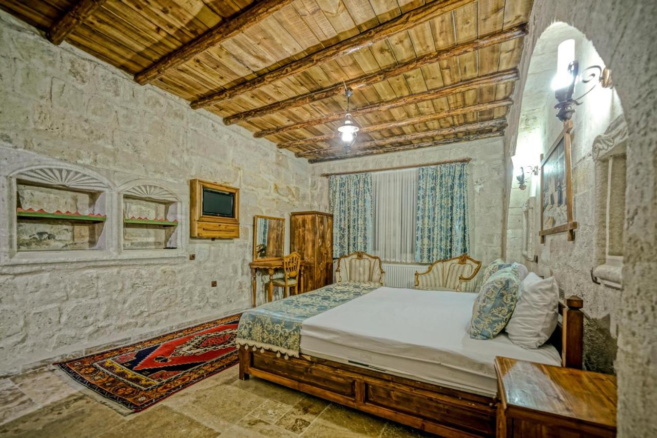 Elysee Cave House
