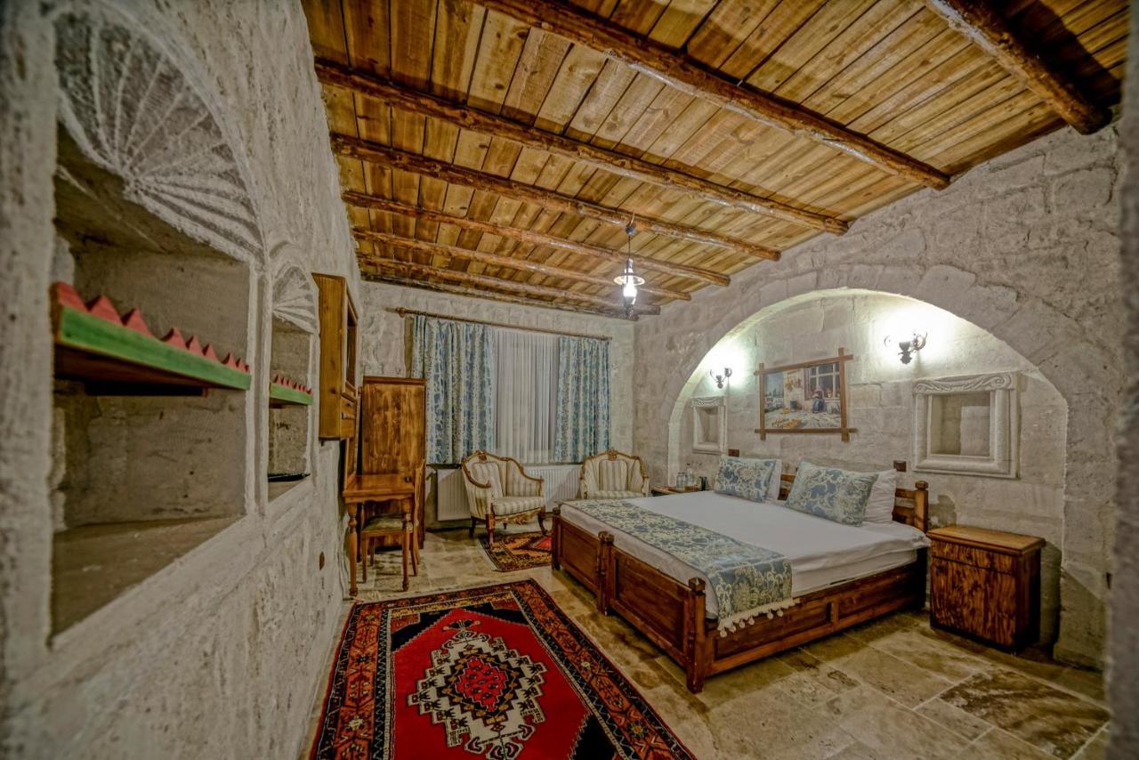 Elysee Cave House 2*