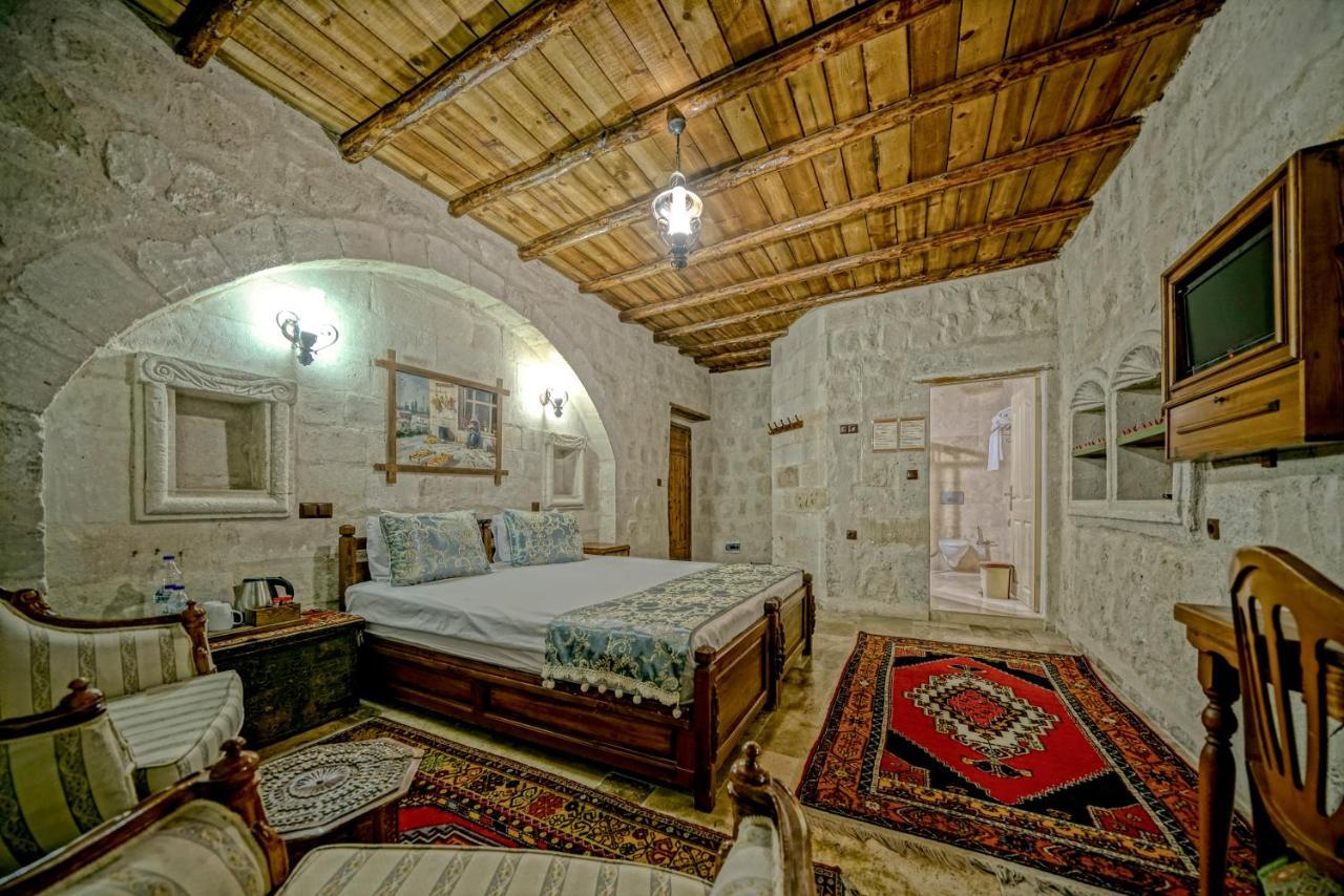 Elysee Cave House