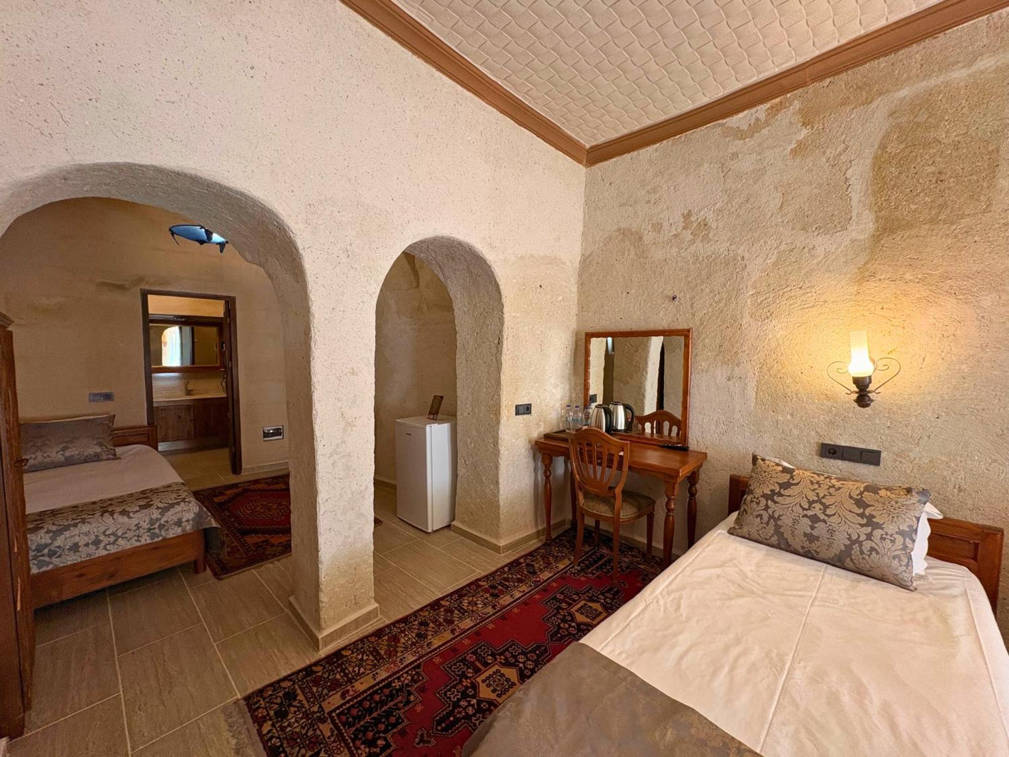 Elysee Cave House Guest house 2*